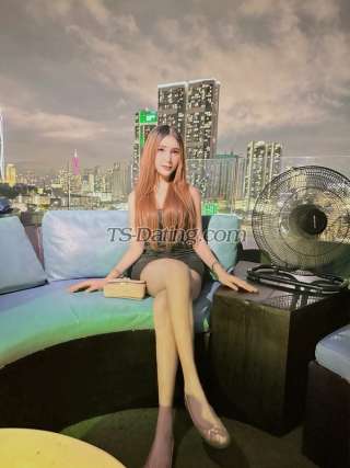 trans girl LillyBloosom 4592201