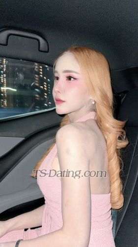 trans girl LillyBloosom 5024702
