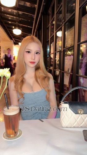 trans girl LillyBloosom 5084921