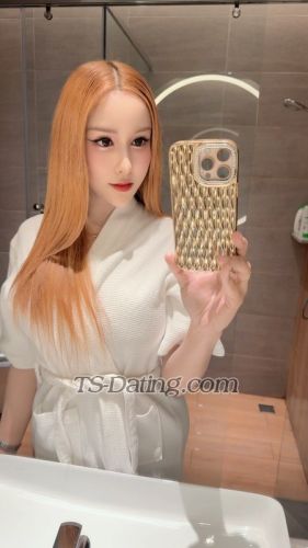 trans girl LillyBloosom 6097690