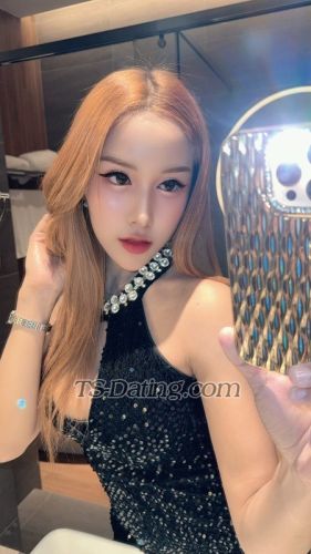 trans girl LillyBloosom 6187361