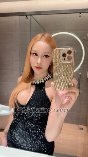 trans girl LillyBloosom 6187416