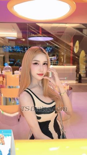 trans girl LillyBloosom 9092873