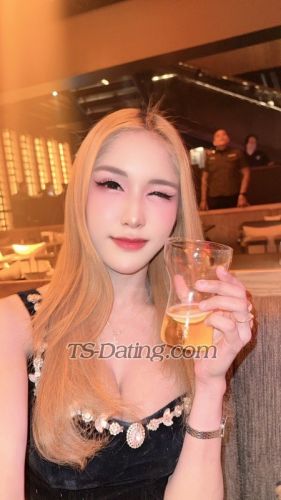 trans girl LillyBloosom 9092998