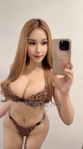 trans girl LillyBloosom 9765679