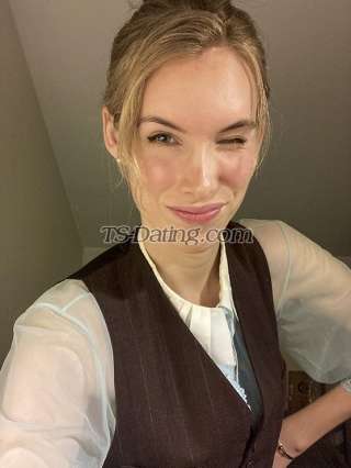 trans girl Lilywhite 0838576