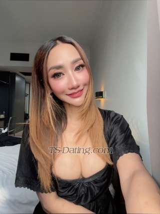 trans girl Lindaoppo 2486567 trans girl Lindaoppo 2486567