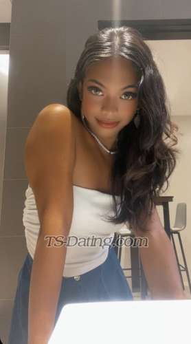 trans girl LittleCarla 8408006