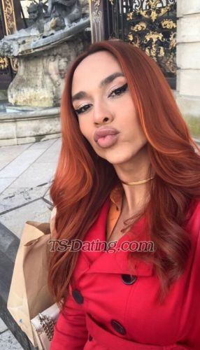 trans girl Livia23 6628072