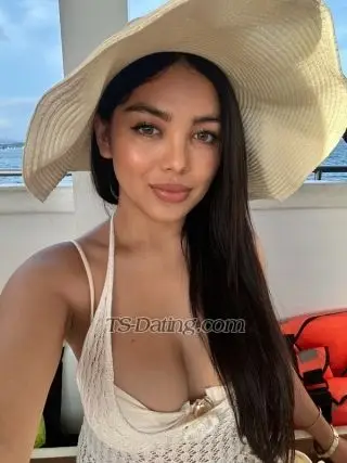 Shemale LizMarroquin 6249721 Shemale LizMarroquin 6249721