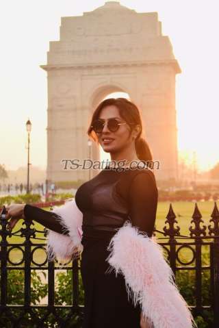 trans girl LizaRoy 3000727