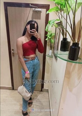 trans girl LizaaRoy 4724600