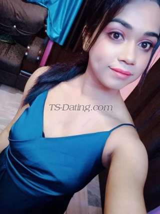 trans girl LizaaRoy 8444068