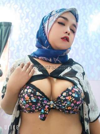 trans girl Lizagraciaa 2474226