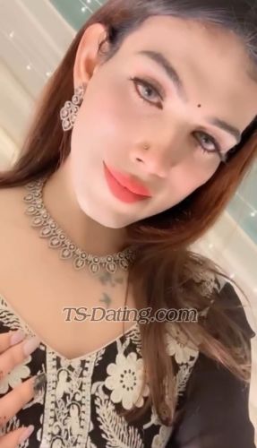 trans girl Lovey123 1018079