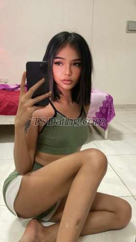 trans girl Lucky1998 8373266