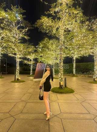 trans girl Luckylovely 0074983