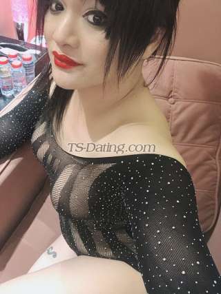 trans girl Luckylucky 2859159