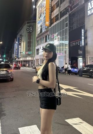 trans girl Lucyyoung22 8617491 trans girl Lucyyoung22 8617491