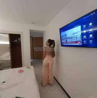 trans girl Luhanna 9870055