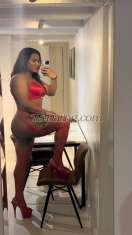 Luhts Essen Transex 🇧🇷🔥Brazilian available for you 😈 
With a supernatural, authentic and irresistible attitude. 
With long hair, many others who love him and with a body that gives him sensuality and intimacy. 
A 18cm cock that has a unique energy that transforms your fantasies into reality. 
If you want something that is not within my reach, be sure to order it in advance. 
She offers:
- relaxing massages
- performs fetishes.
- Domination
- Among other varieties that will benefit you! I am a girlfriend type but also a fierce dominatrix