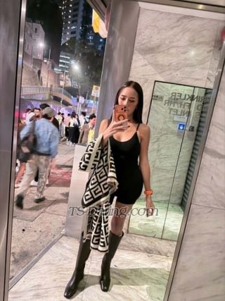 trans girl LuxuryD 2696668