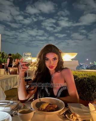 trans girl LuxuryQUEEN 9216498