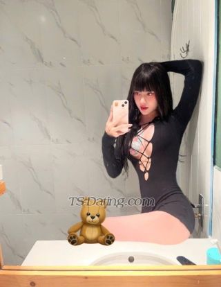 trans girl Lylypham99 1103860