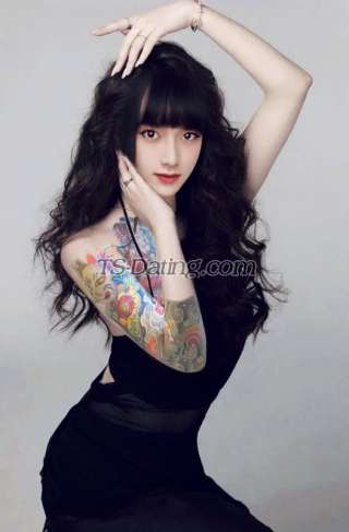 trans girl Lylypham99 8590620