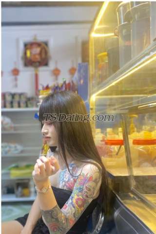 trans girl Lylypham99 8590792