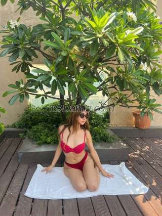 trans girl latifahadid 1881308