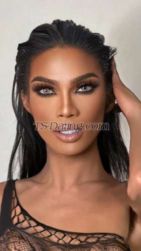 trans girl VALETINAHUGE 0330646