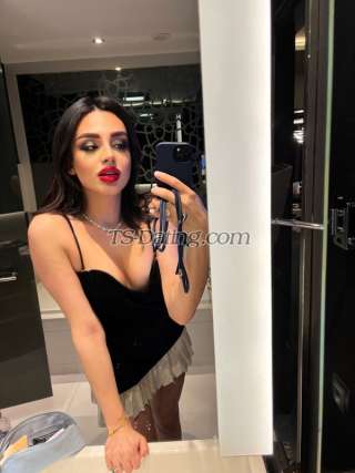 trans girl MISSBELLUCI 0044558