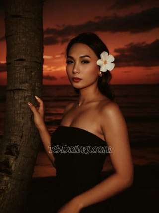 trans girl MadisonSy 9431740