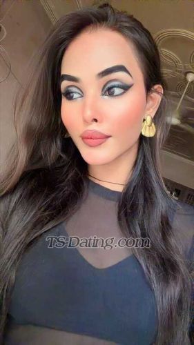 trans girl Mahi18 4619897