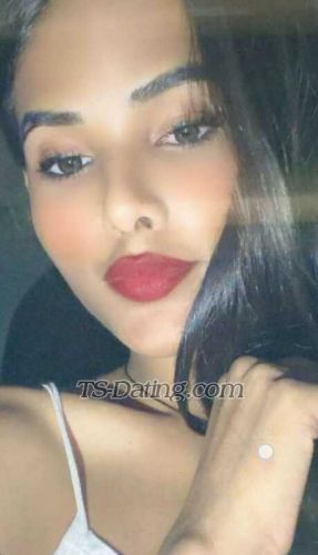 trans girl Mahi18 4619946