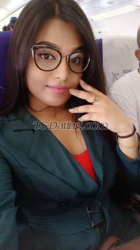 trans girl Mahika 1209605