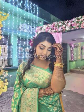 trans girl Mahika 1338467