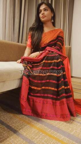 trans girl Mahika 2732537