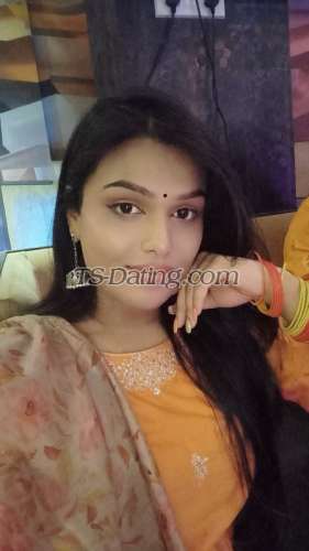 trans girl Mahika 4655267