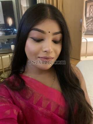 trans girl Mahika 5043952