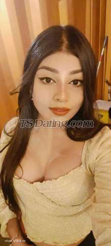 trans girl Mahika 8172245