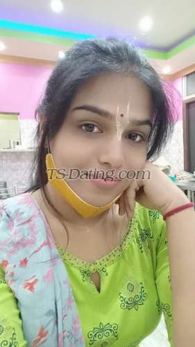 trans girl Mahika 9934678