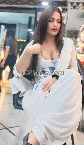 trans girl Mahitrans girl 6618820