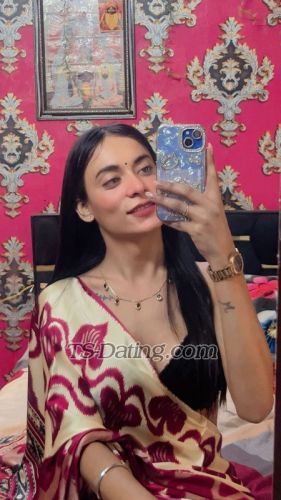 trans girl Mahitaneja 9300985