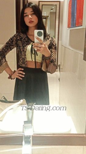 trans girl ManikaArora 4945401