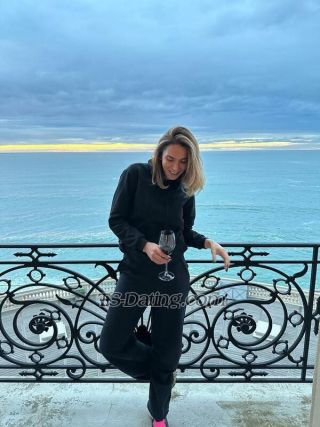 trans girl MarcelaFreire 1044616