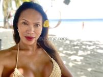 Maria Lilac Manila Transex Ladyboy polyvalente pré-optée à côté de chez moi… Laissez-moi assouvir tous vos fantasmes. Embrasse, lèche, suce, baise, jouis, ma grosse banane est à toi… Le meilleur des deux mondes.❤️❤️❤️