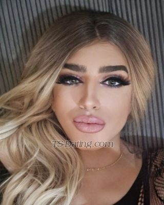 trans girl MarianaBella 5619123