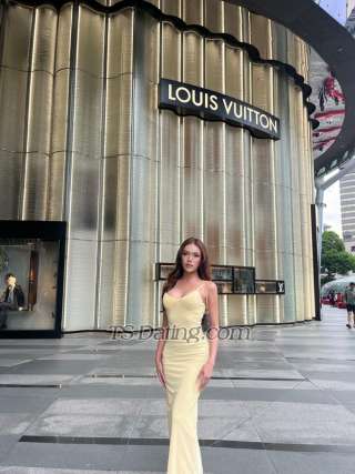 trans girl Maryn 9780988